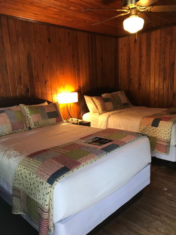 Riverside Lodge At Чимни-Рок Экстерьер фото